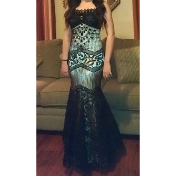 Formal Gown - Picture 1 of 2